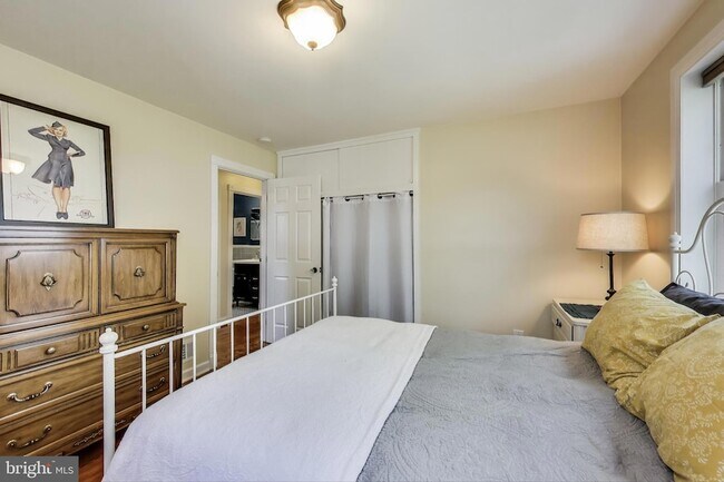 Building Photo - 3316 Harrell St