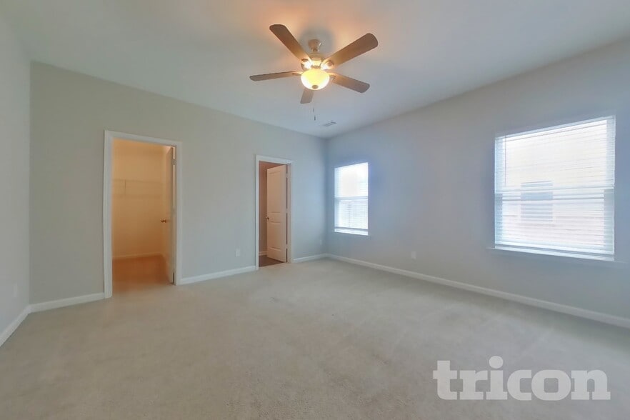 Building Photo - 109 Innis Brk Cir SW