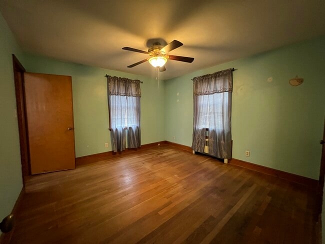 Building Photo - 23 Home Ave