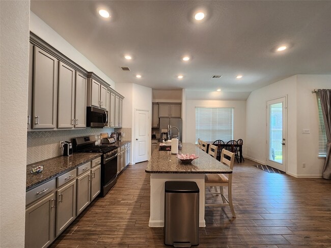 Building Photo - 14007 Hartford Heights Wy