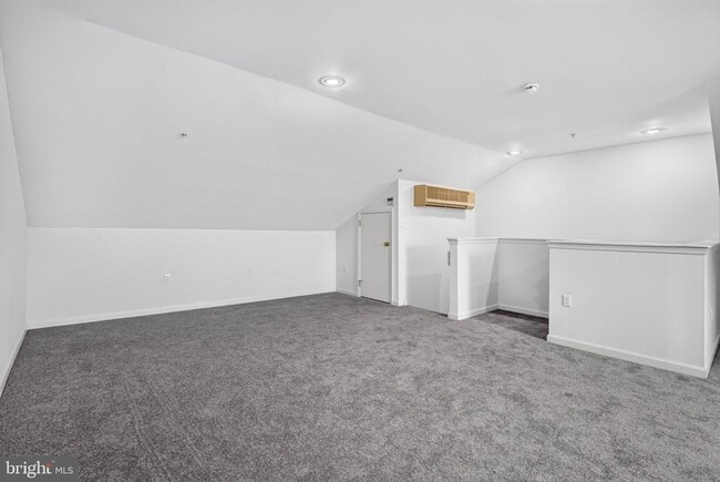 Building Photo - 102 Ashley Way
