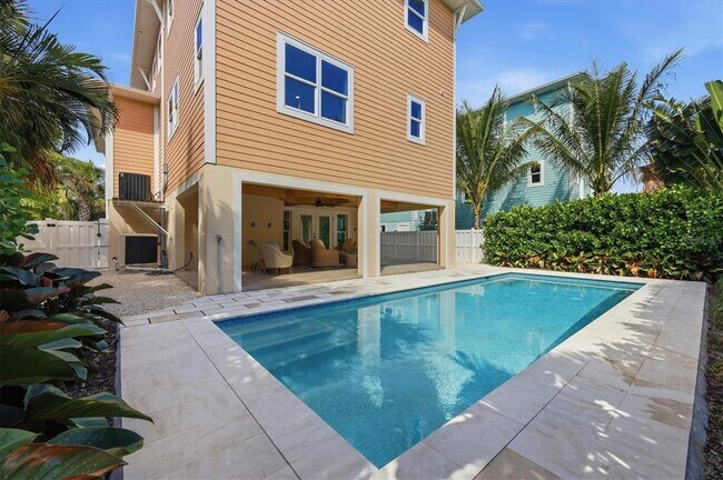 Building Photo - 113 Aqua Ln