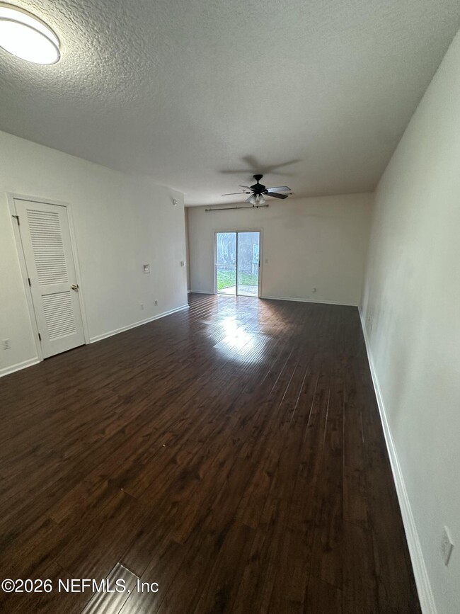 Building Photo - 271 Leese Dr