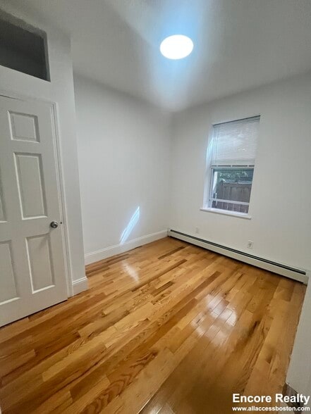 Building Photo - 51 Joy St