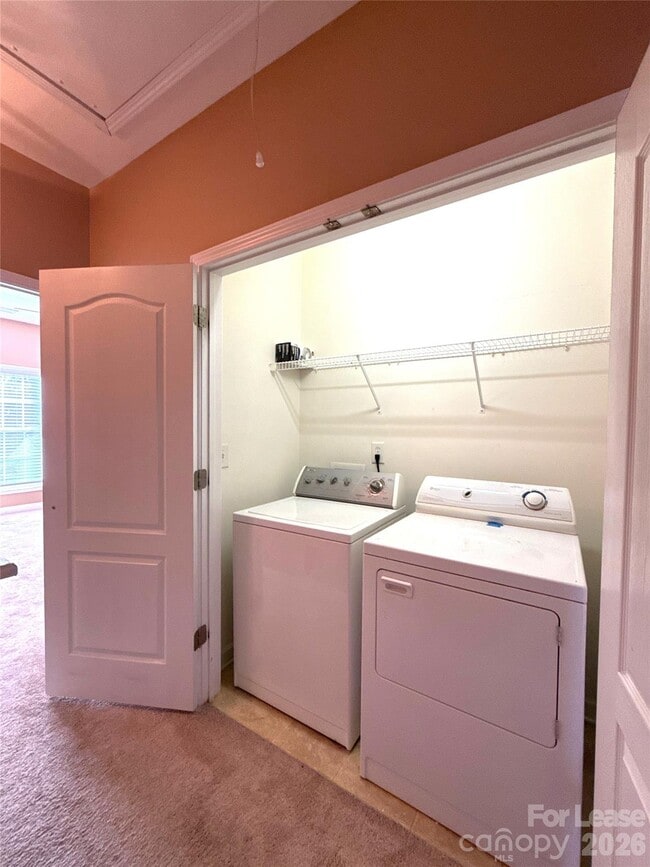 Building Photo - 8636 Beaver Creek Dr