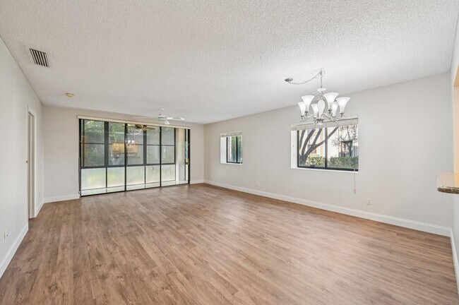 Building Photo - 1103 Duncan Cir