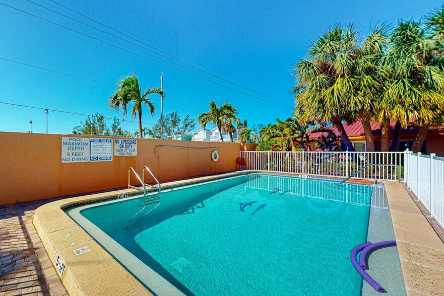 Building Photo - 7101 Gulf Dr