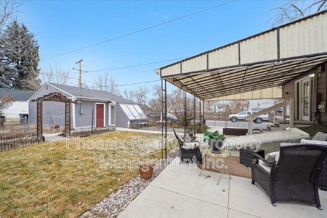 Building Photo - 211 E Geneseo St