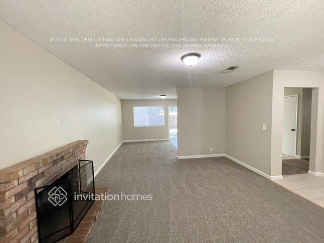 Building Photo - 1385 Meadowlark Dr