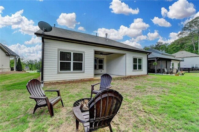 Building Photo - 5650 Bergeson Wy