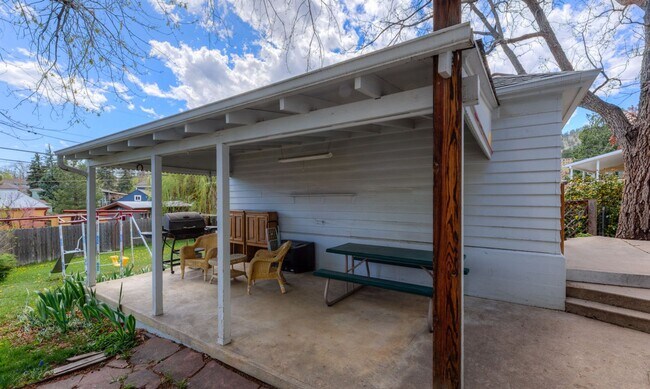 Building Photo - Architectural West Boulder Gem for Rent – ...