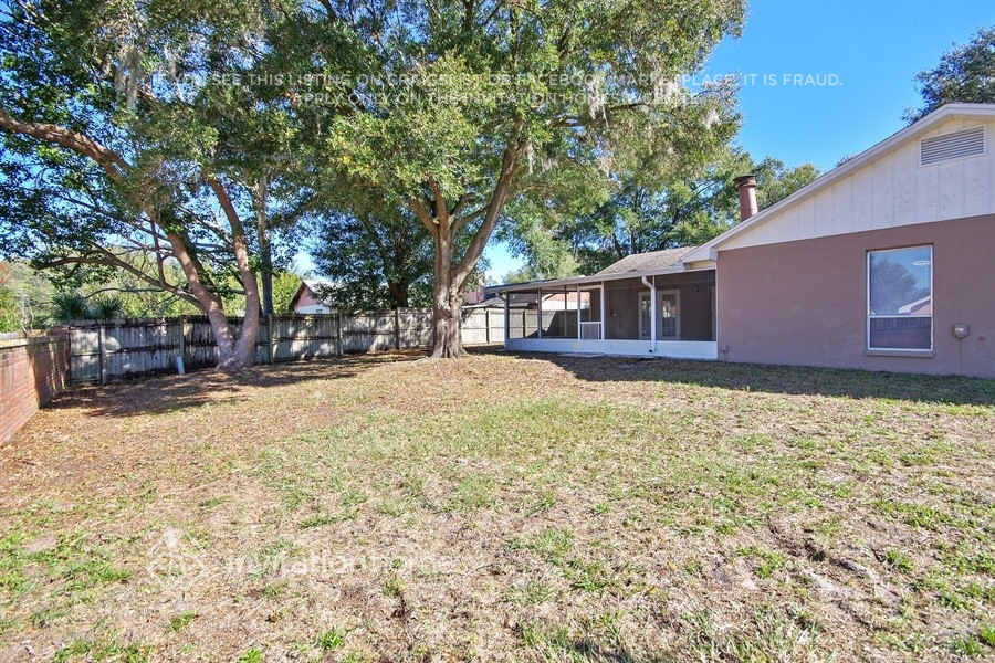 Building Photo - 1752 W Cheryl Dr