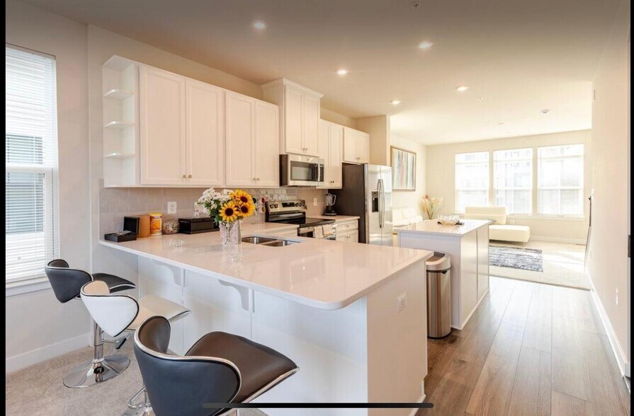 Building Photo - 7824 Yona Ct