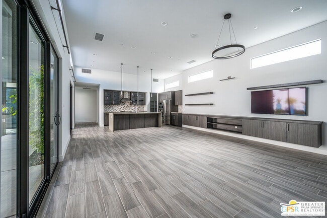 Building Photo - 2759 Mystic Mountain View