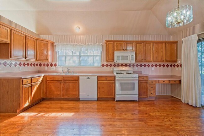 Building Photo - 108 Rio Vista Dr