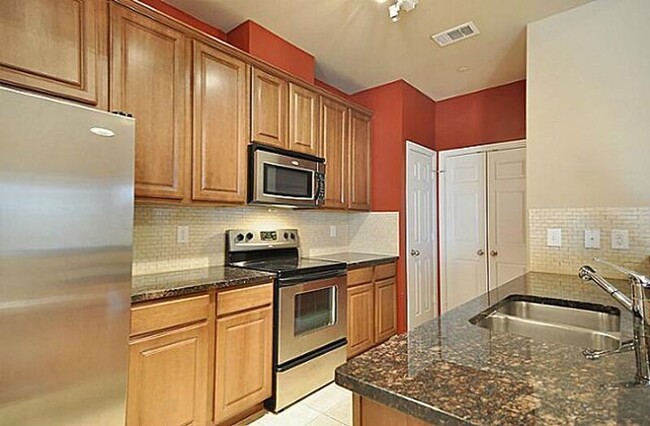 Building Photo - 5809 Antique Rose Trail