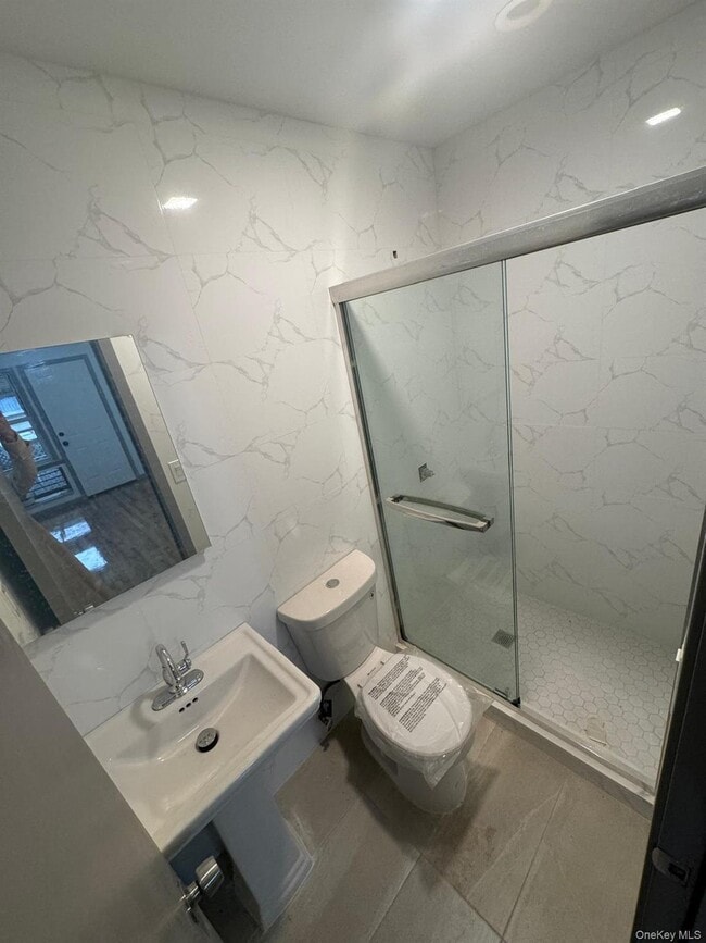 Building Photo - 104-60 48th Ave