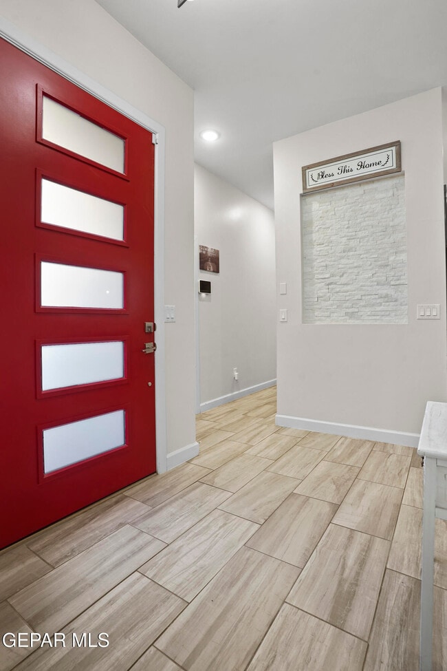Building Photo - 12308 Desert Heights Ct