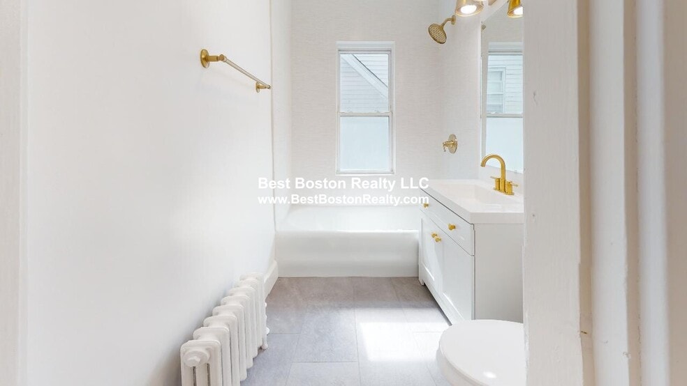 Building Photo - 58 Wilbur St