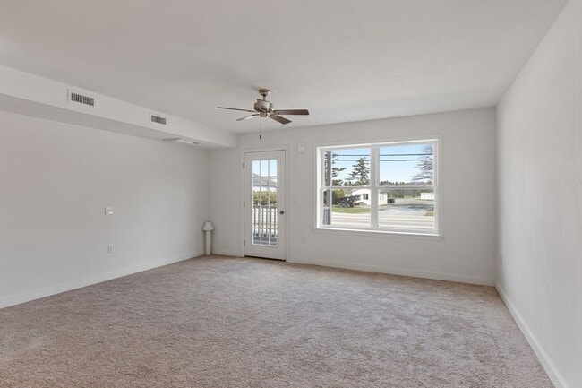 Building Photo - 24 Jersey Way