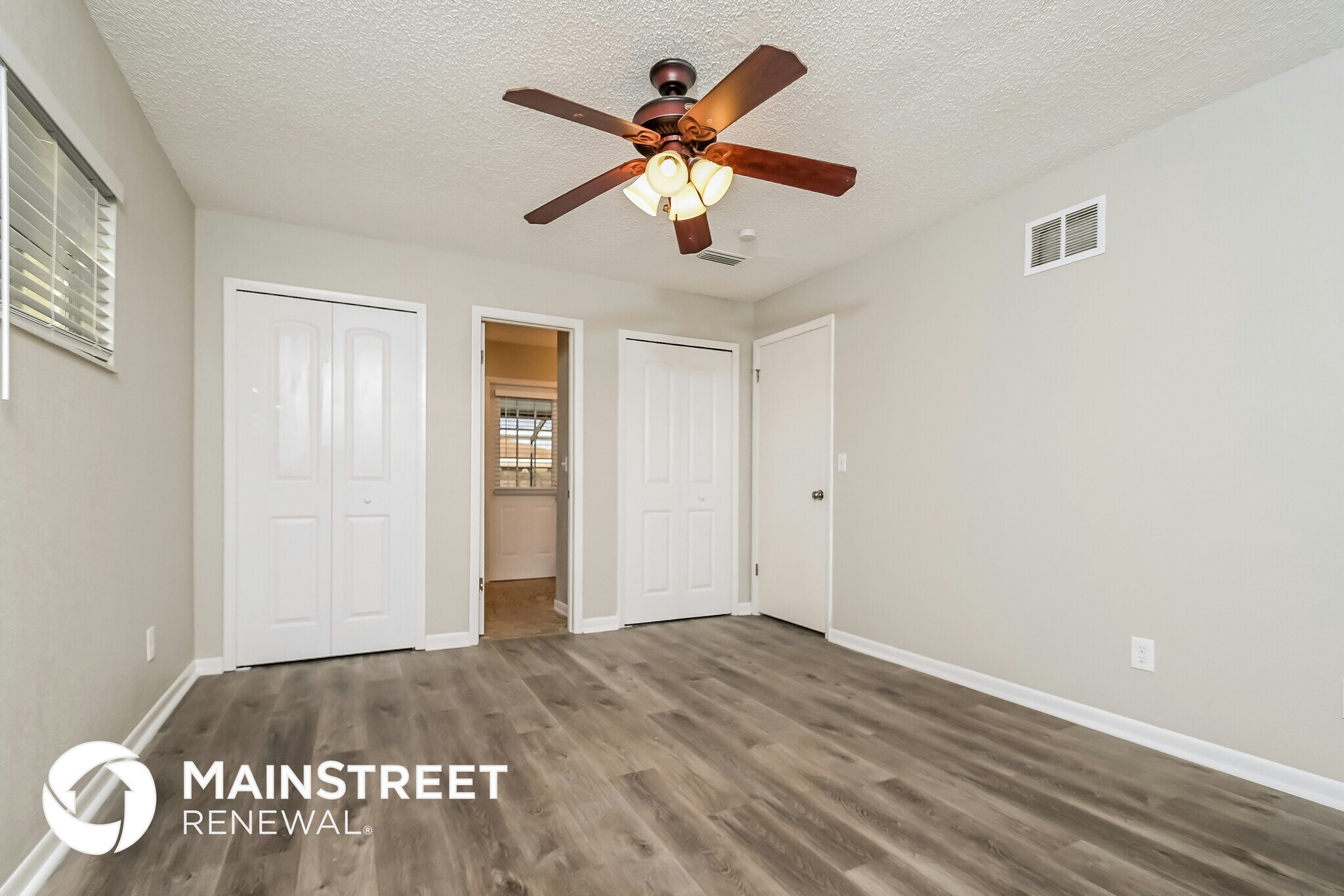 Building Photo - 1110 Londonwood St