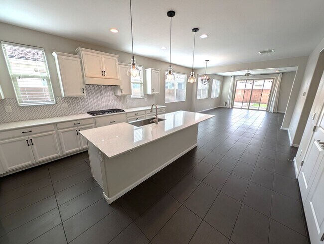 Building Photo - 3 Bedroom Home in the Eastmark Community Near E Ray Rd and S Signal Butte Rd!