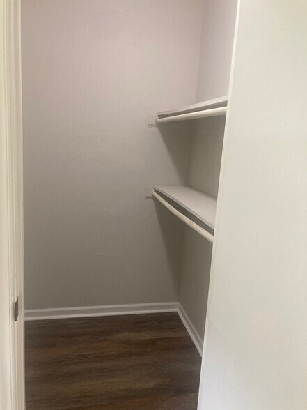 Building Photo - 6717 Monnett Rd