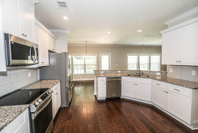 Building Photo - 987 Glenhaven Dr
