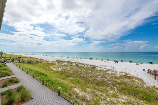 Building Photo - 3290 Scenic Hwy 98