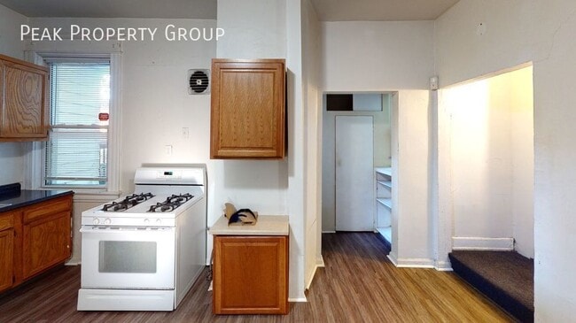 Building Photo - 2535 Vestry Ave