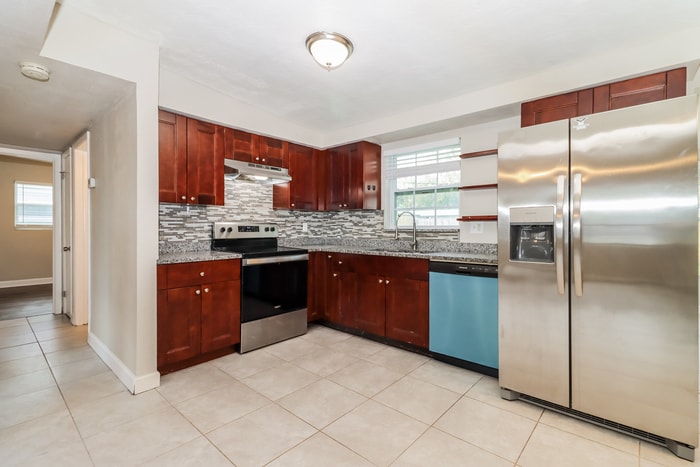 Building Photo - 2250 Norman Dr