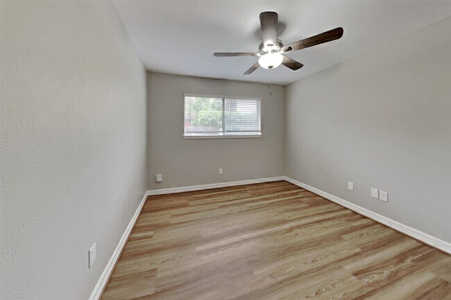 Building Photo - 6214 Arcadian Shores Dr