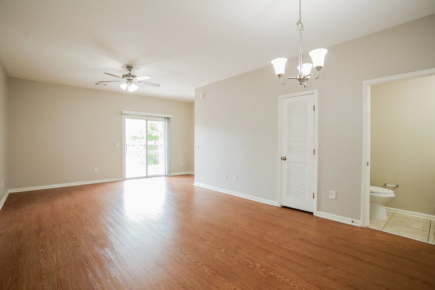 Building Photo - 133 Leese Dr