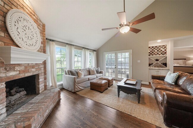 Building Photo - 11530 Wickhollow Ln