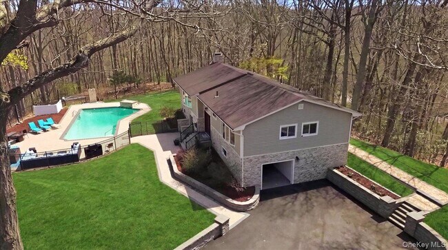 Building Photo - 263 Oyster Bay Road