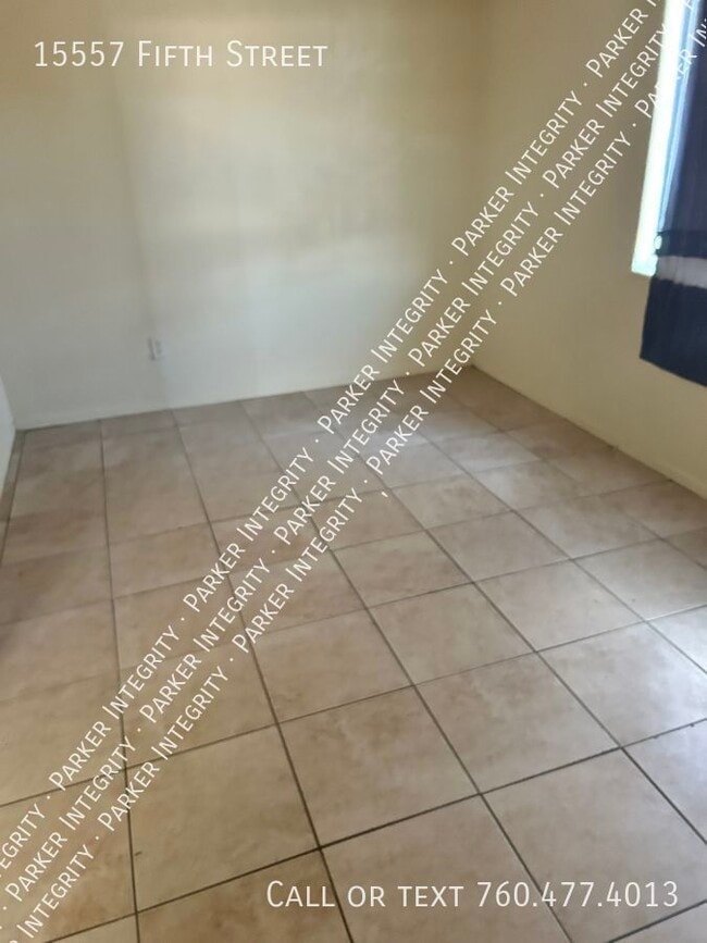 Building Photo - 15557 Fifth Street-