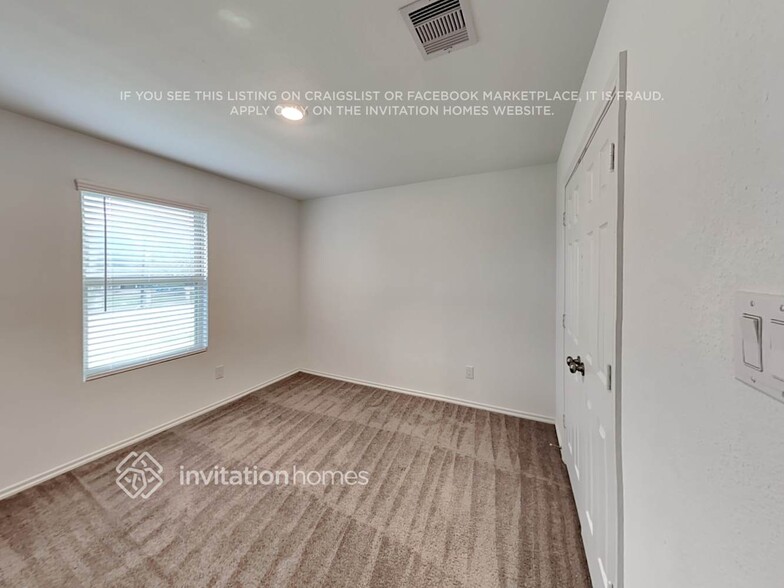 Building Photo - 18706 Charter Elm Dr