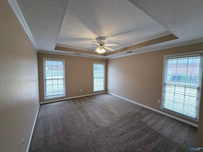 Building Photo - 2813 Willowick Tr SE