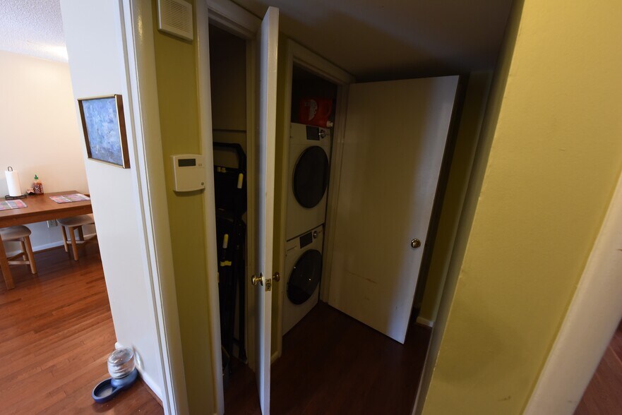 Building Photo - 55 Hanover Cir