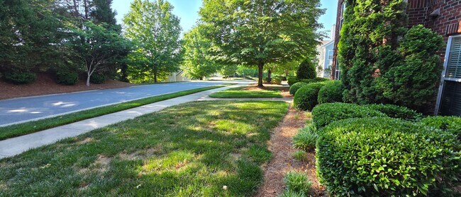 Building Photo - 130 Shallowford Reserve Dr