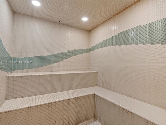 Building Photo - 10275 Collins Ave