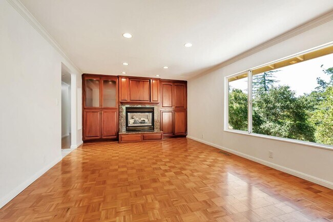 Building Photo - 17 Muth Dr