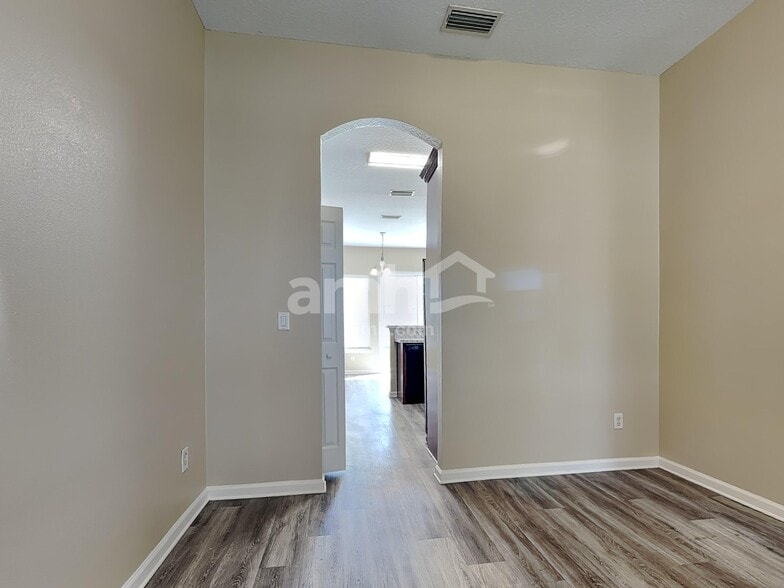 Building Photo - 11417 Johnson Creek Cir
