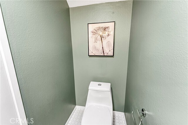 Building Photo - 304 Birch Grove