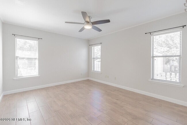 Building Photo - 1784 Chandelier Cir W