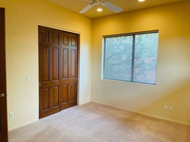 Building Photo - 250 B Kachina Drive, Sedona, AZ 86336, Lease-Only Service