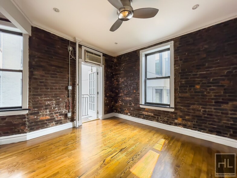 Building Photo - East 13th Street