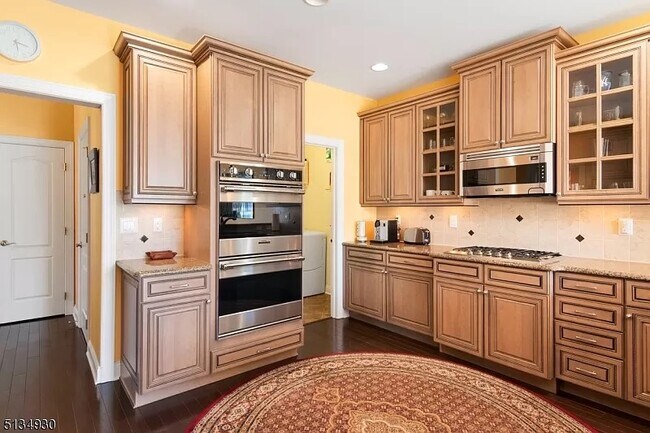 Building Photo - 25 Woodstone Cir