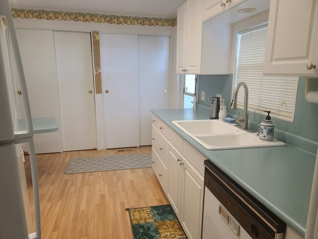 Building Photo - 4482 King Theodore Dr