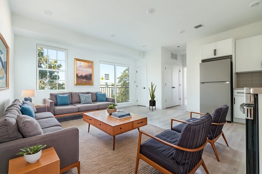 Building Photo - 809 Diamond St